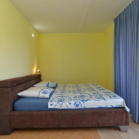 Apartments Milica 56 Póla Kültér fotó