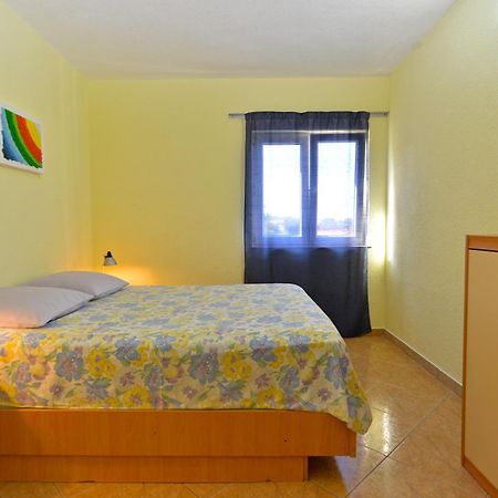Apartments Milica 56 Póla Kültér fotó