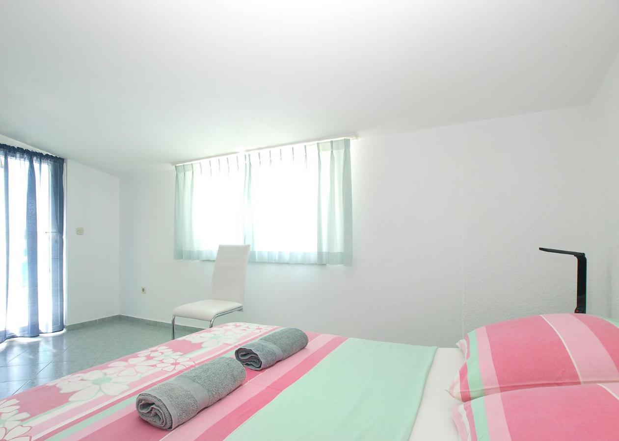 Apartments Milica 56 Póla Kültér fotó