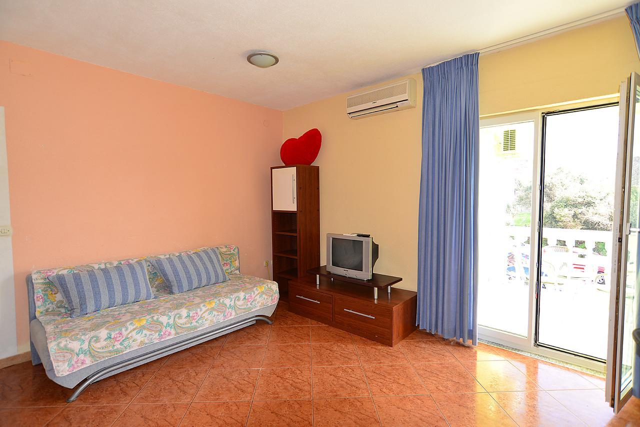 Apartments Milica 56 Póla Kültér fotó
