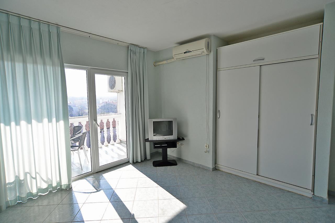 Apartments Milica 56 Póla Kültér fotó