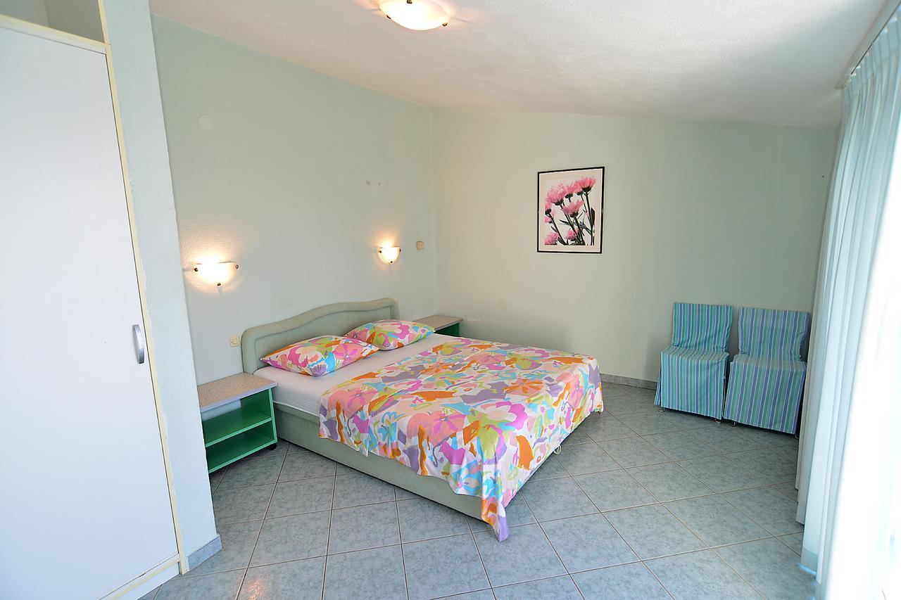 Apartments Milica 56 Póla Kültér fotó